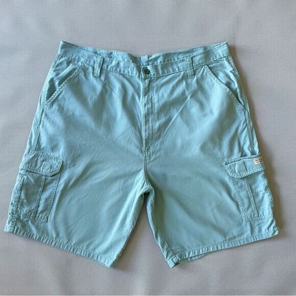 Wrangler Light Turquoise Cargo Shorts EUC Men’s Size 42 Waist - Picture 1 of 7